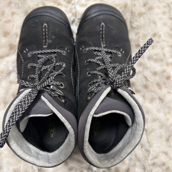 Keen Kacy Winter Boots - Picture 6 of 10